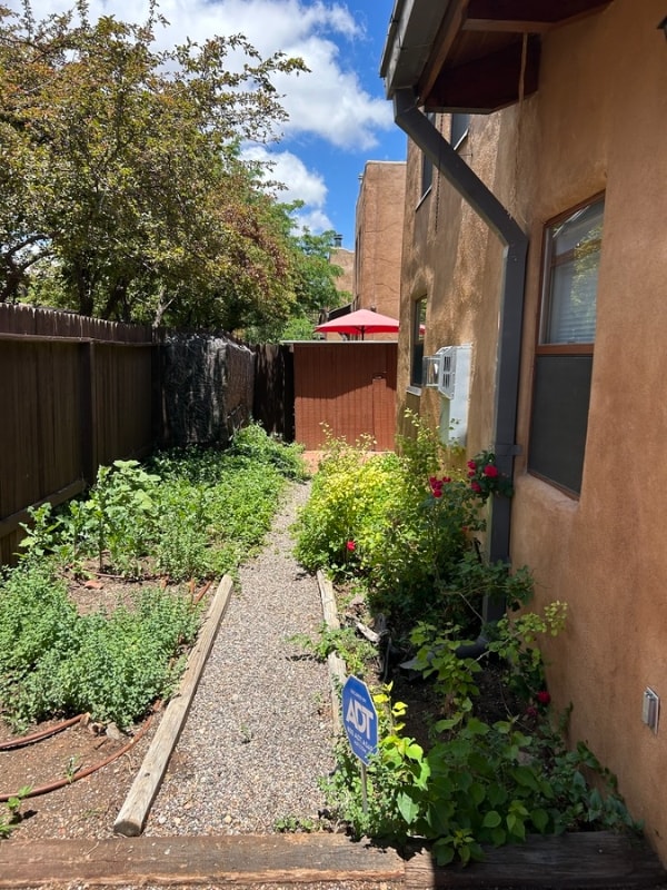 132 Romero St in Santa Fe, NM - Building Photo - Building Photo