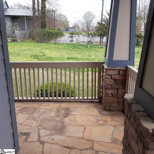 110 Asbury Ave in Greenville, SC - Building Photo - Building Photo