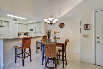 1190 Wildwood Lakes Blvd in Naples, FL - Building Photo - Building Photo