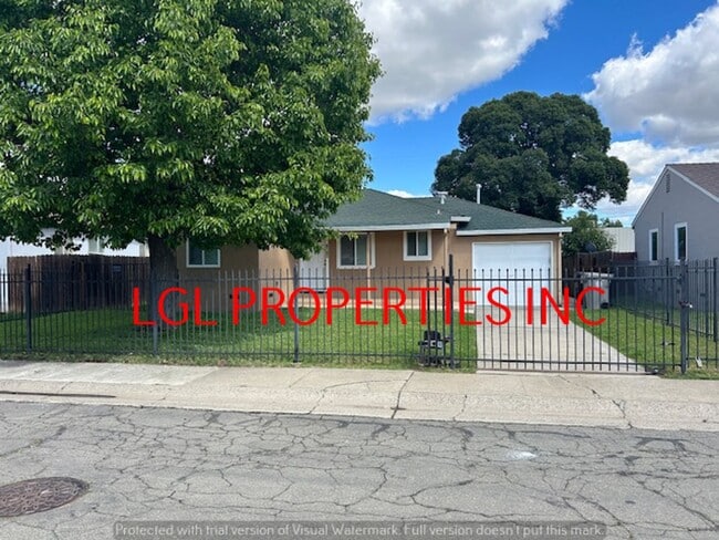 property at 6207 Booth Ln