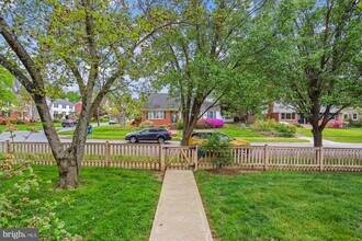 8810 Lowell St in Bethesda, MD - Building Photo - Building Photo