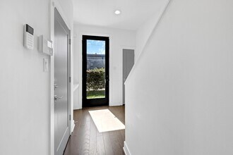 1405 Sylvester Rd in Houston, TX - Building Photo - Building Photo