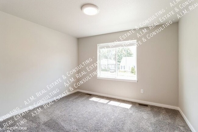 284 Caspian Ct in Waukee, IA - Building Photo - Building Photo