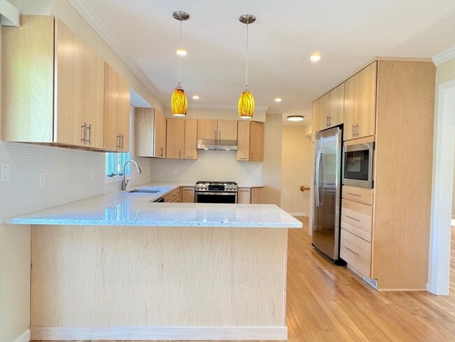 298 Adams St in Newton, MA - Building Photo - Building Photo