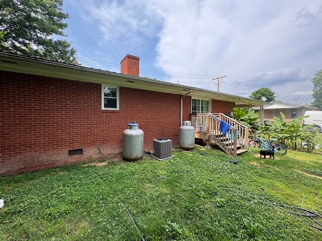 property at 1938 Lake Rd