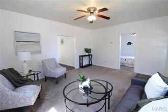 413 N Center St in Collinsville, IL - Building Photo - Building Photo