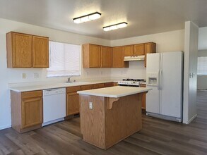 9940 Brightridge Dr in Reno, NV - Building Photo - Building Photo