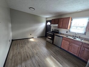 1409 E 38th St in Erie, PA - Building Photo - Building Photo