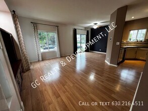 308 Windsor in South Elgin, IL - Building Photo - Building Photo