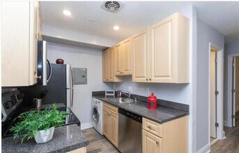 1001 Chillum Rd in Hyattsville, MD - Building Photo - Building Photo