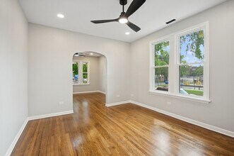 3300 N Karlov Ave, Unit 1 in Chicago, IL - Building Photo - Building Photo