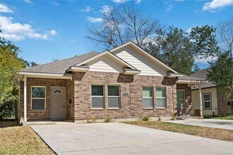 5105 Southwind St in Houston, TX - Building Photo - Building Photo