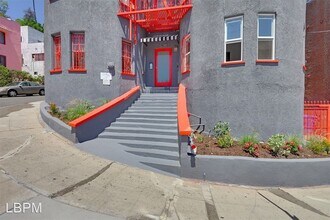 3209 Descanso Dr in Los Angeles, CA - Building Photo - Building Photo