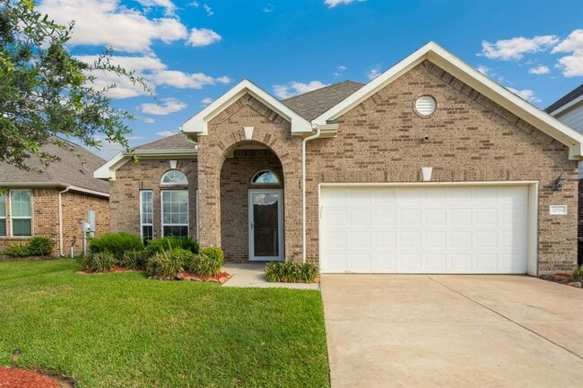 3056 Winterberry Ln