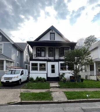 216 Bassett St, Unit 1