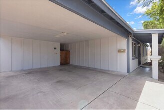 13811 N 37th Way in Phoenix, AZ - Building Photo - Building Photo
