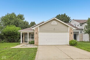 4704 Whitview Ln in Indianapolis, IN - Building Photo