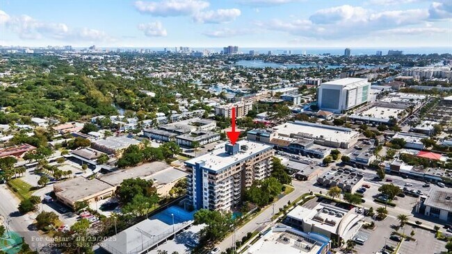 1625 SE 10th Ave in Fort Lauderdale, FL - Building Photo - Building Photo
