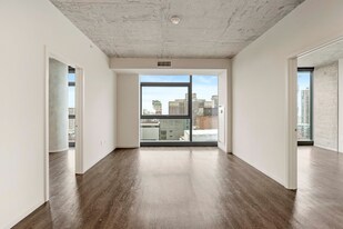 797 S Clark St in Chicago, IL - Building Photo