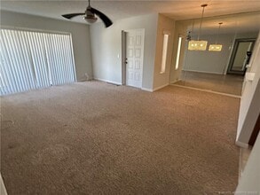 2114 SW Silver Pine Way in Palm City, FL - Building Photo - Building Photo