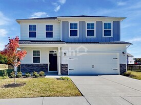 2012 Bennett Dr in Lebanon, TN - Building Photo