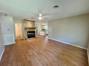 101 Pine Shadows Ln in Coldspring, TX - Building Photo - Building Photo