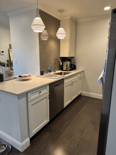 728 E Broadway, Unit 306 in Boston, MA - Building Photo - Building Photo