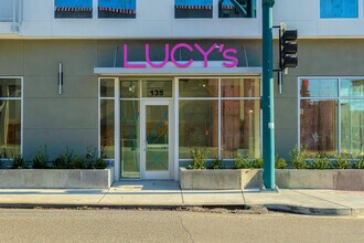 The Zivar Luxury Apartments in Roseville, CA - Building Photo - Building Photo
