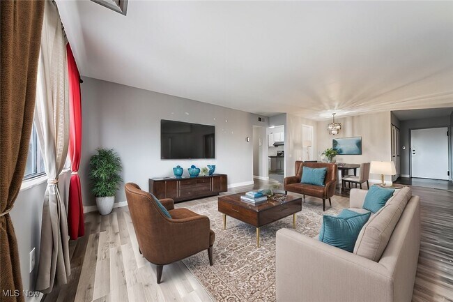 property at 20333 Detroit Rd