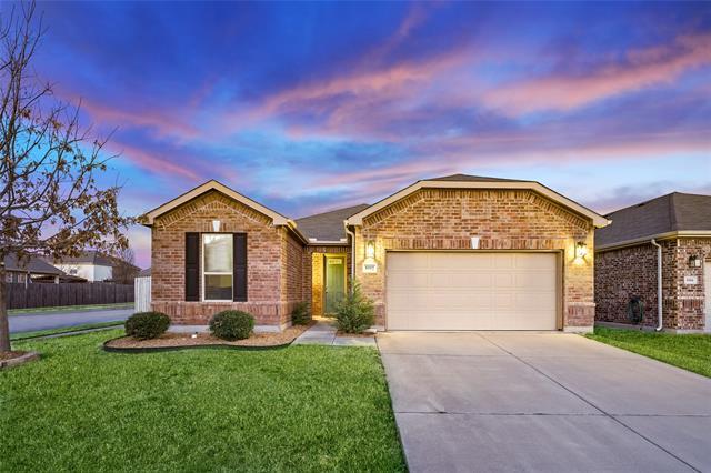 8912 Winding Valley Dr in Fort Worth, TX - Building Photo