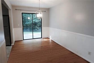 2894 Sawgrass Trail SW in Lilburn, GA - Building Photo - Building Photo