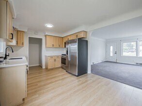 25561 S River Rd in Harrison Township, MI - Building Photo - Building Photo