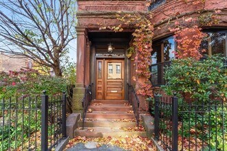 136 St Botolph St in Boston, MA - Building Photo - Building Photo