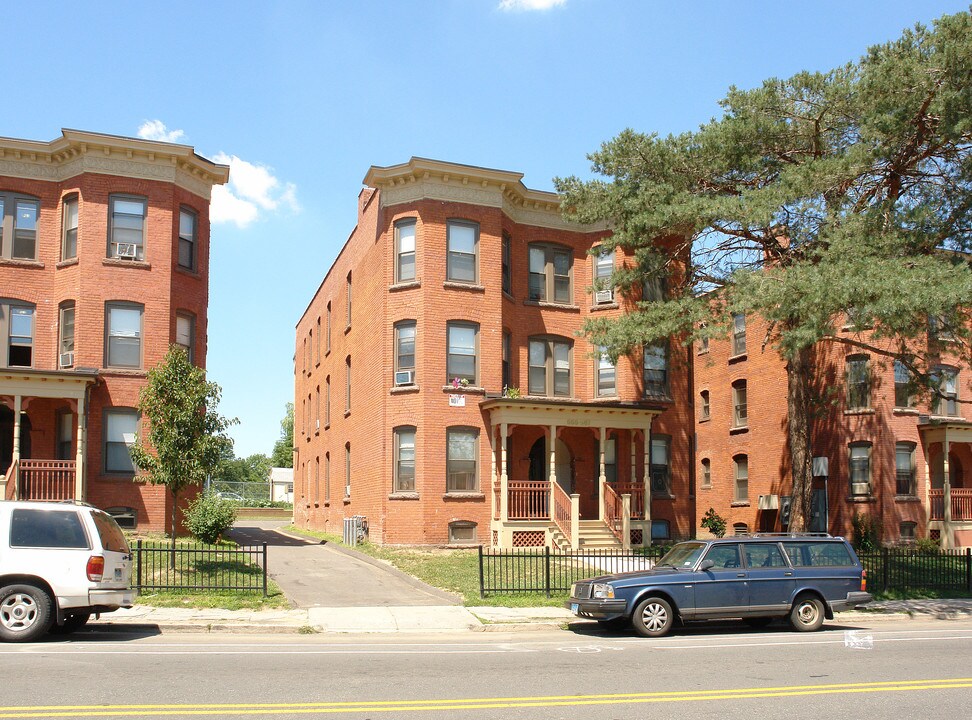 565-567 Zion St in Hartford, CT - Foto de edificio