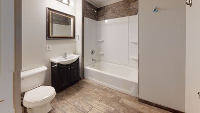311 5th Ave SE in Minneapolis, MN - Building Photo - Building Photo