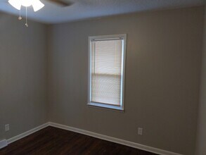 145 S Oxford Ave in Independence, MO - Building Photo - Building Photo