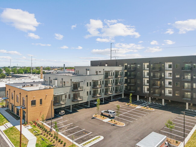 Chenman Yards in Norfolk, VA - Foto de edificio - Building Photo