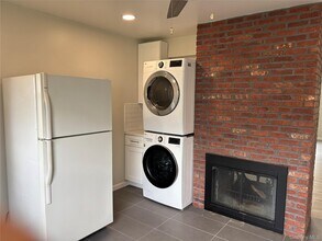 55 Acre Ln in Hicksville, NY - Building Photo - Building Photo