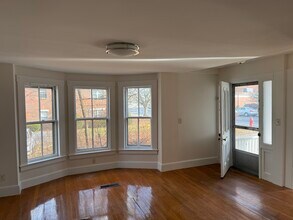 181 Washington St in Dover, NH - Building Photo - Building Photo