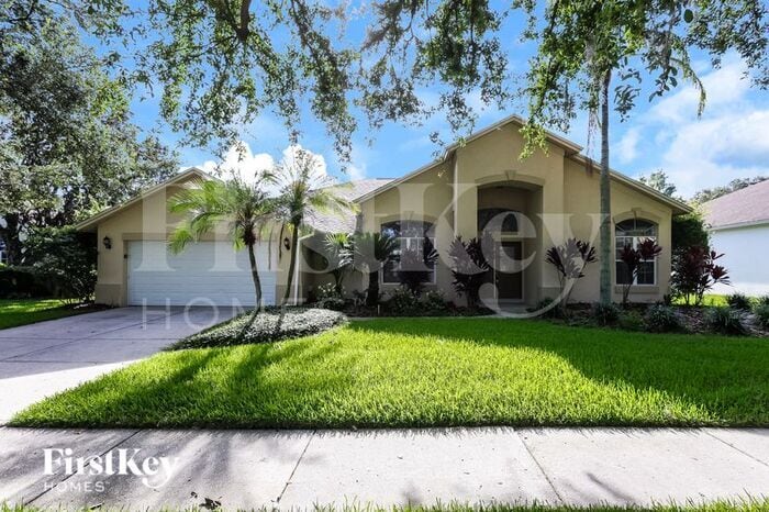 3524 Autumn Glen Dr in Valrico, FL - Building Photo
