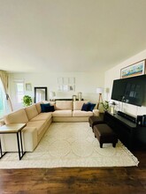 9534 Bickley Dr in Huntington Beach, CA - Building Photo - Building Photo
