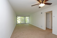 Greenbriar Village in Pittsburgh, PA - Building Photo - Interior Photo