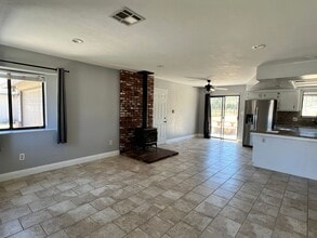 29512 Ryder Cup Ln in Tehachapi, CA - Building Photo - Building Photo