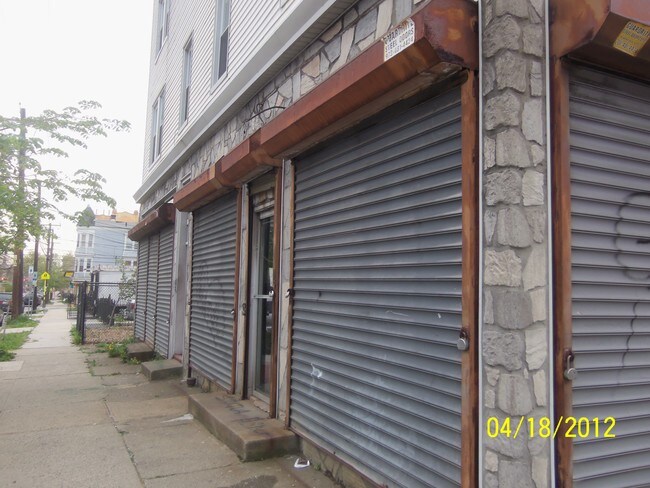 300-302 Sussex Ave in Newark, NJ - Building Photo - Other