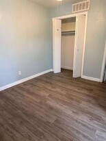 313 Rolston Rd in Irving, TX - Building Photo