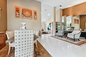 8319 Horseshoe Bay Rd in Boynton Beach, FL - Foto de edificio - Building Photo