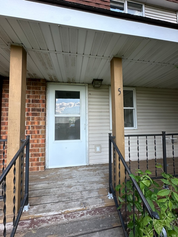 property at 1514 1st St E