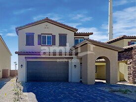 2013 Reaves Wy in North Las Vegas, NV - Building Photo