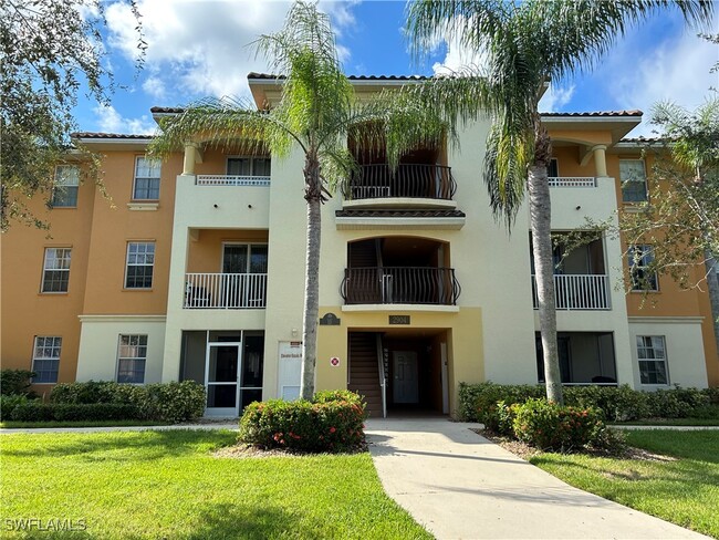 property at 2904 Tuscan Dr