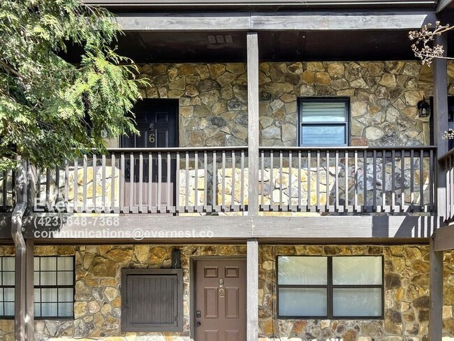 property at 637 Battery Pl